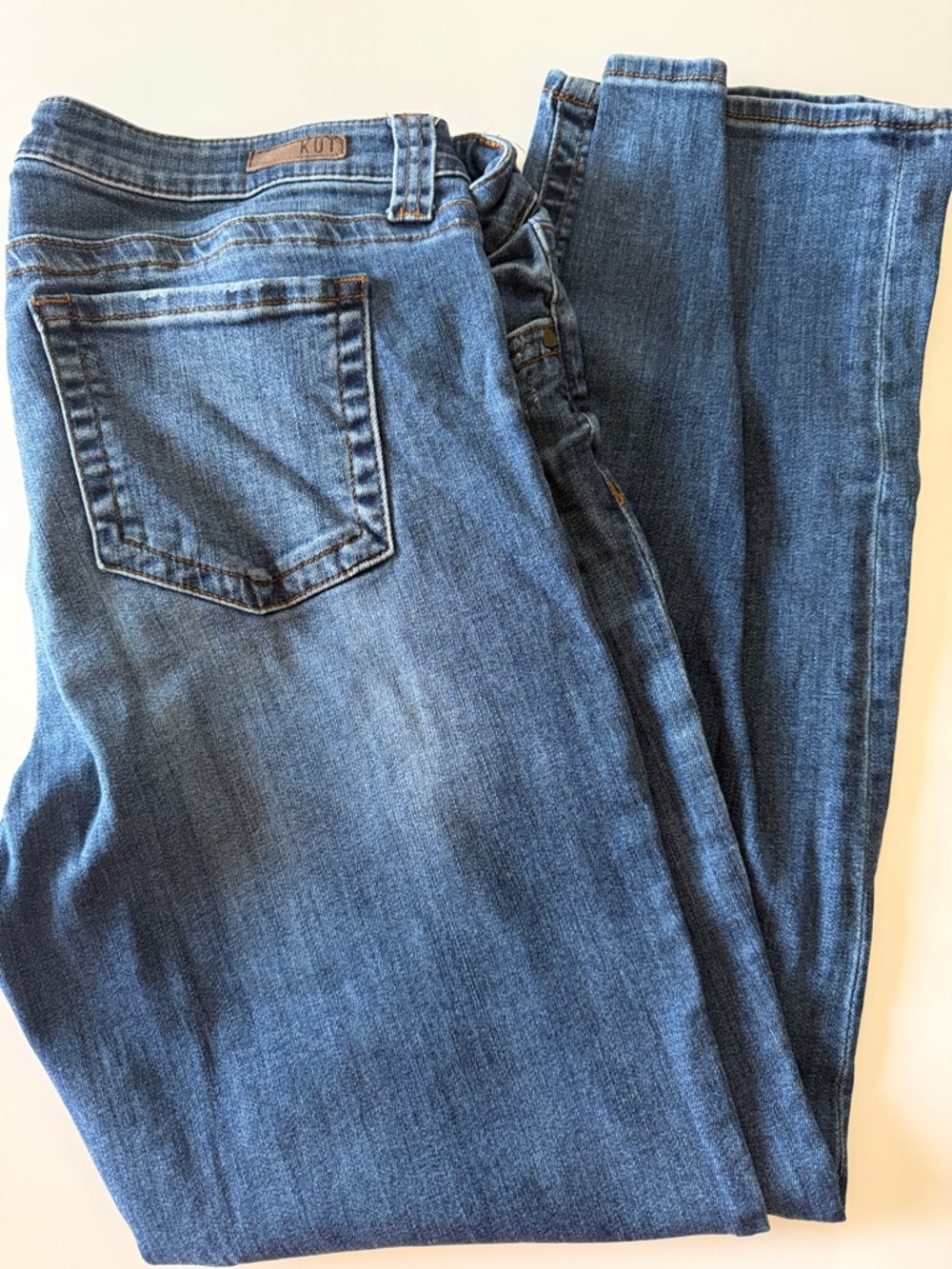 Kut from the Kloth Women’s Medium Blue Straight-Leg Jeans